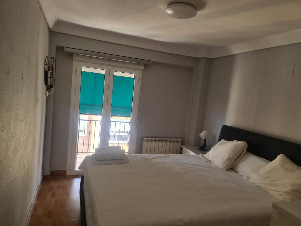 Apartamento Zaragoza Plaza Europa Bagian luar foto